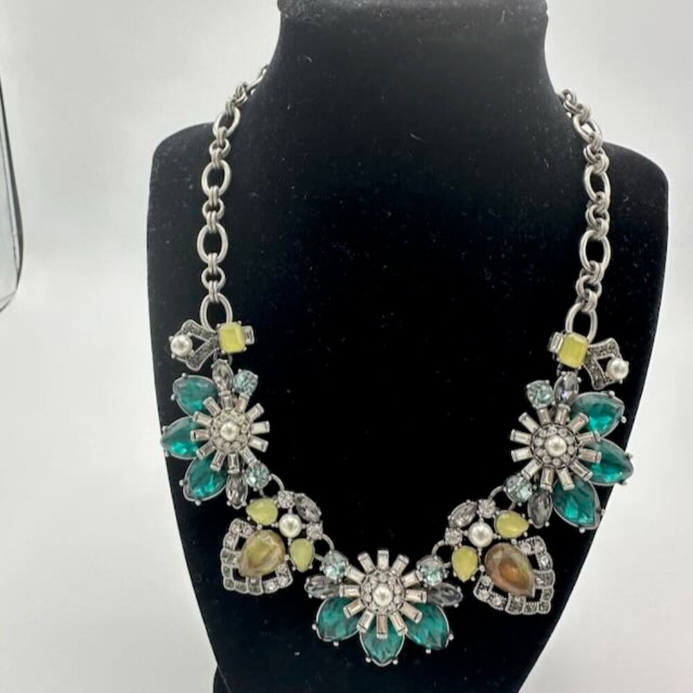Chloe + Isabel Statement Necklace